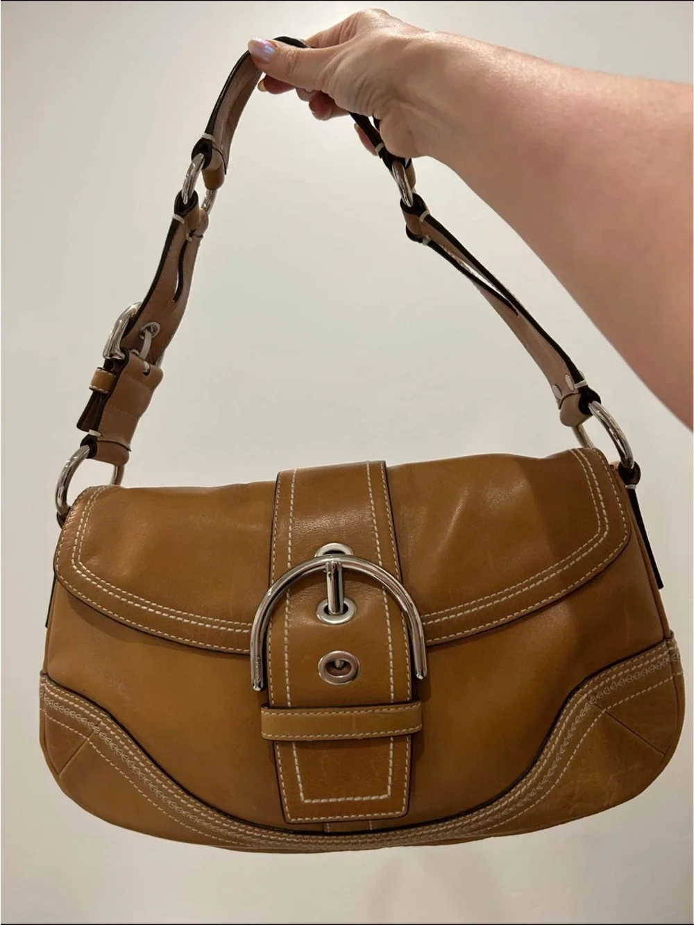 Coach SoHo Tan Leather Hobo with Silver Buckle Accents Y2K